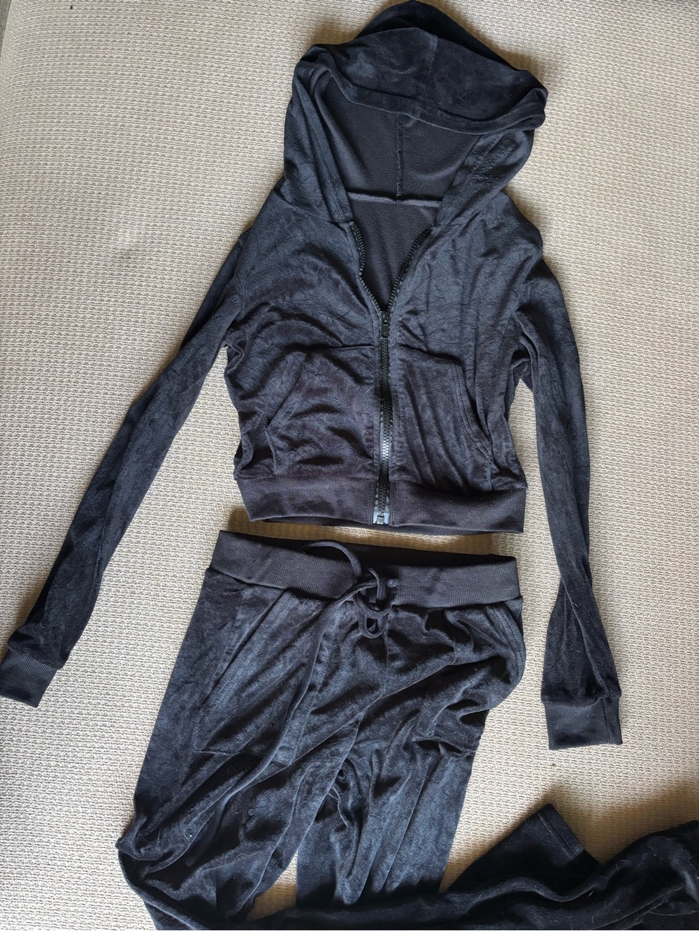 🖤Black Velour sweatsuit high waisted pants & cropped jacket